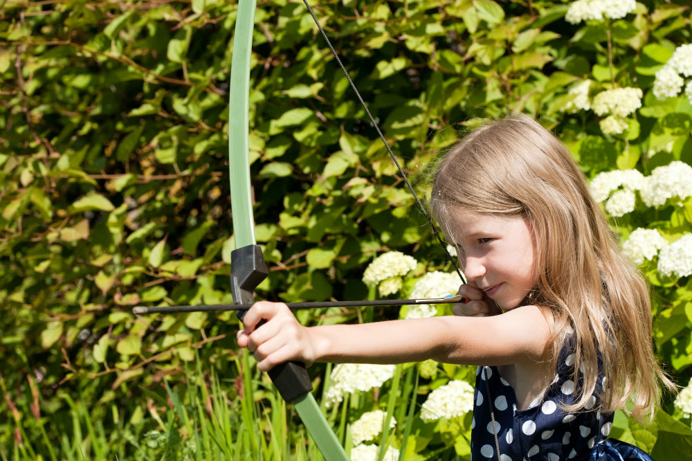 Best Archery Bow and Arrow Sets for Kids Under 8 Years Old